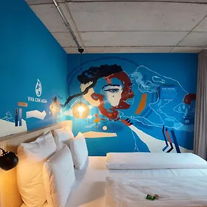 Viva - Ein Haus Brunnen Baut Отель